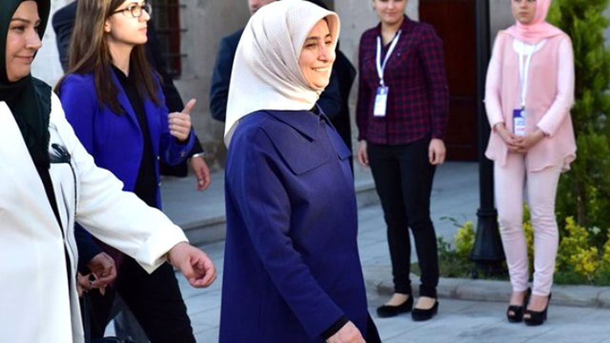 Sare Davutoğlu Oyunu Kullandı, Mesajı Verdi