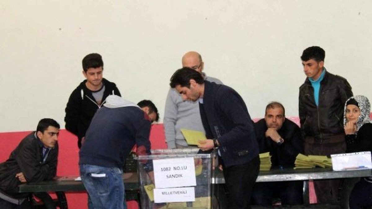 Siirt\'te İlk Sandıklar Açıldı