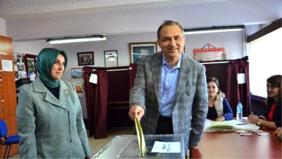 Zonguldak\'ta Siyasiler Oy Kullandı