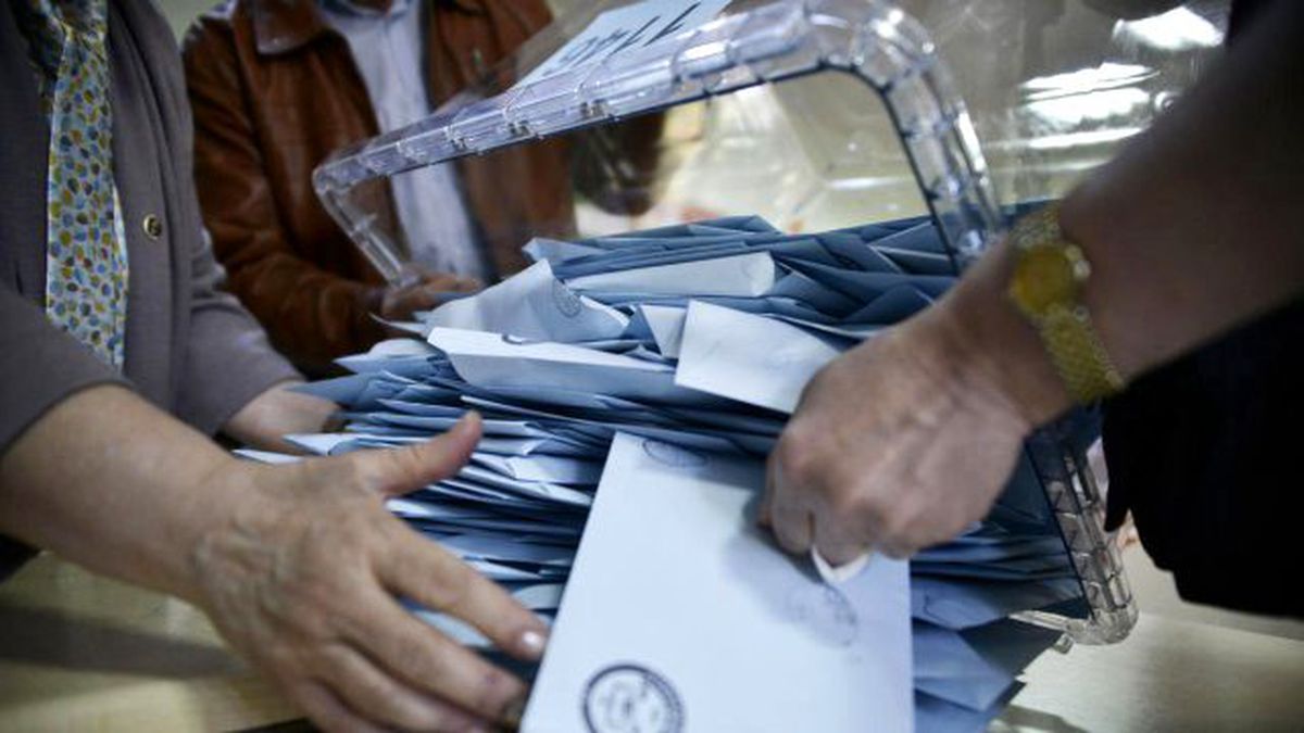 7 Haziran'dan 1 Kasım'a Hangi Partinin Oyu Ne Kadar Değişti