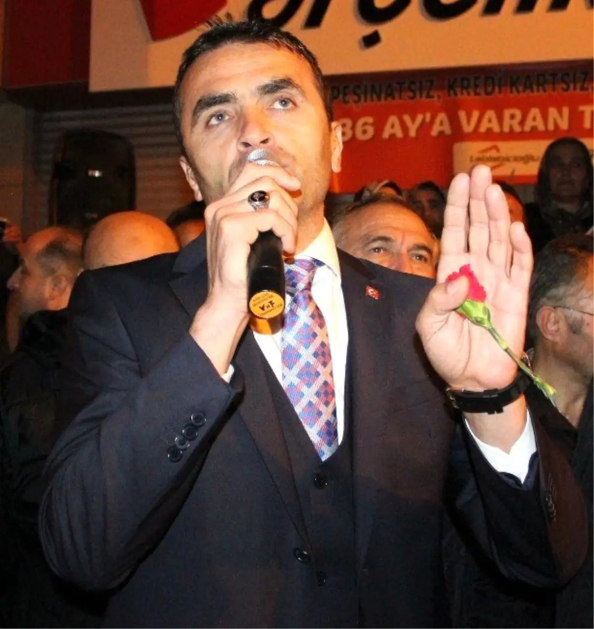 AK Parti Bolu İl Başkanı Zaferi Kutladı