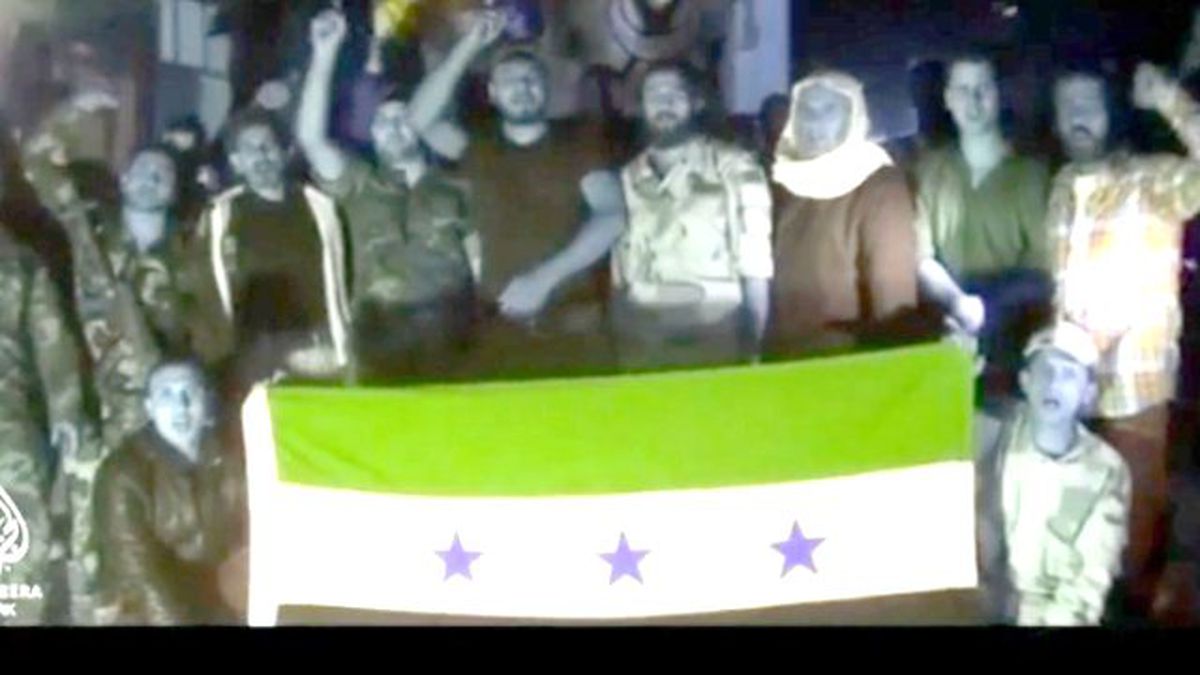 Esad'la Savaşan Suriyeli Türkmenlerden Seçim Kutlaması