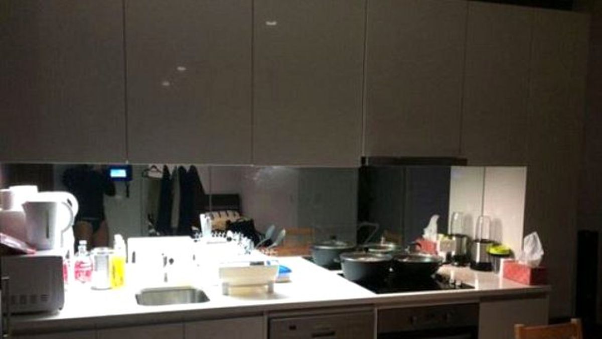 Ev Arkadaşı Arayan Adamın Dikkatsizliği Alay Konusu Oldu