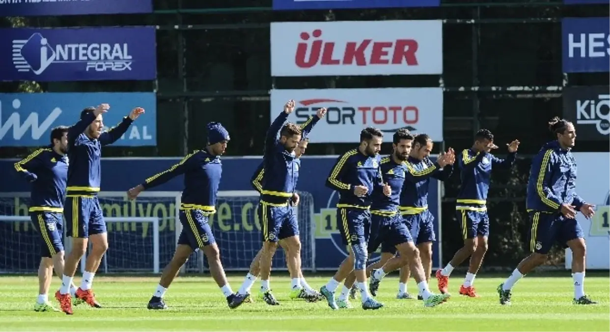 Fenerbahçe, Ajax Maçı Hazırlıklarını Sürdürüyor