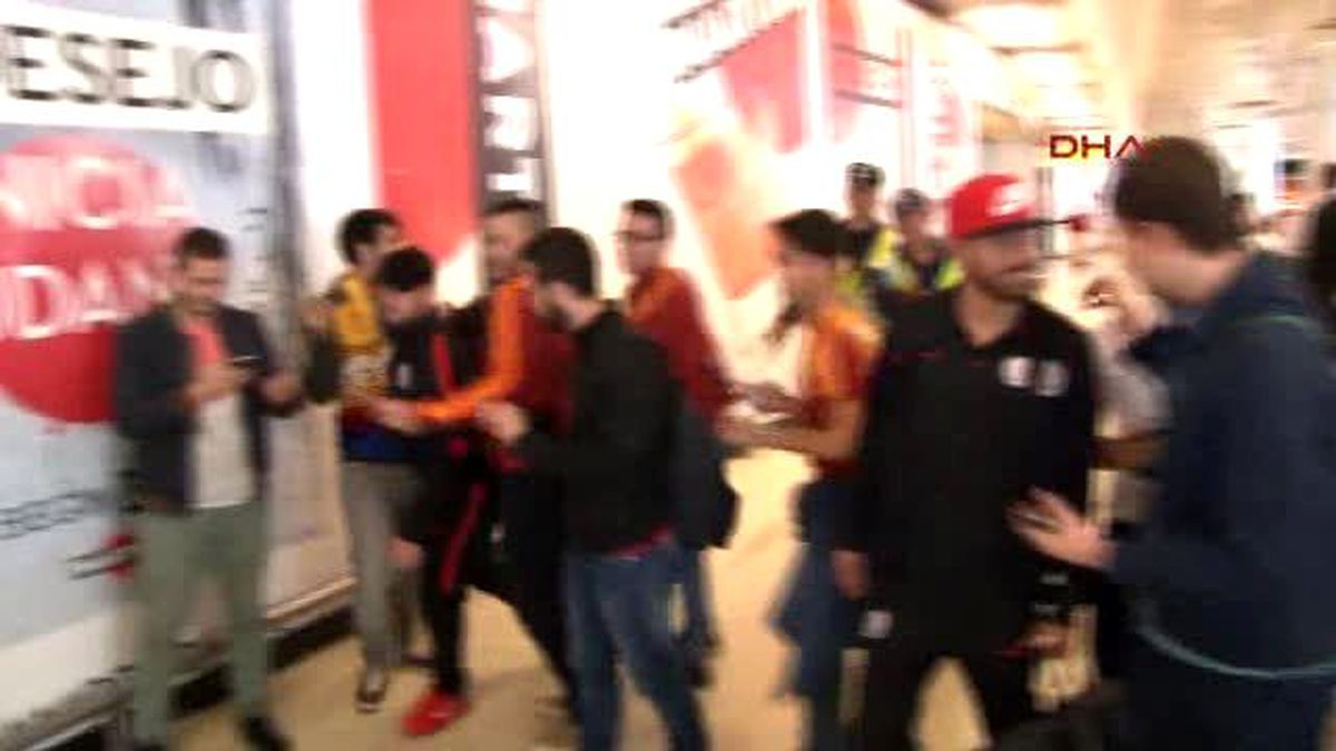 Galatasaray Lizbon\'a Geldi
