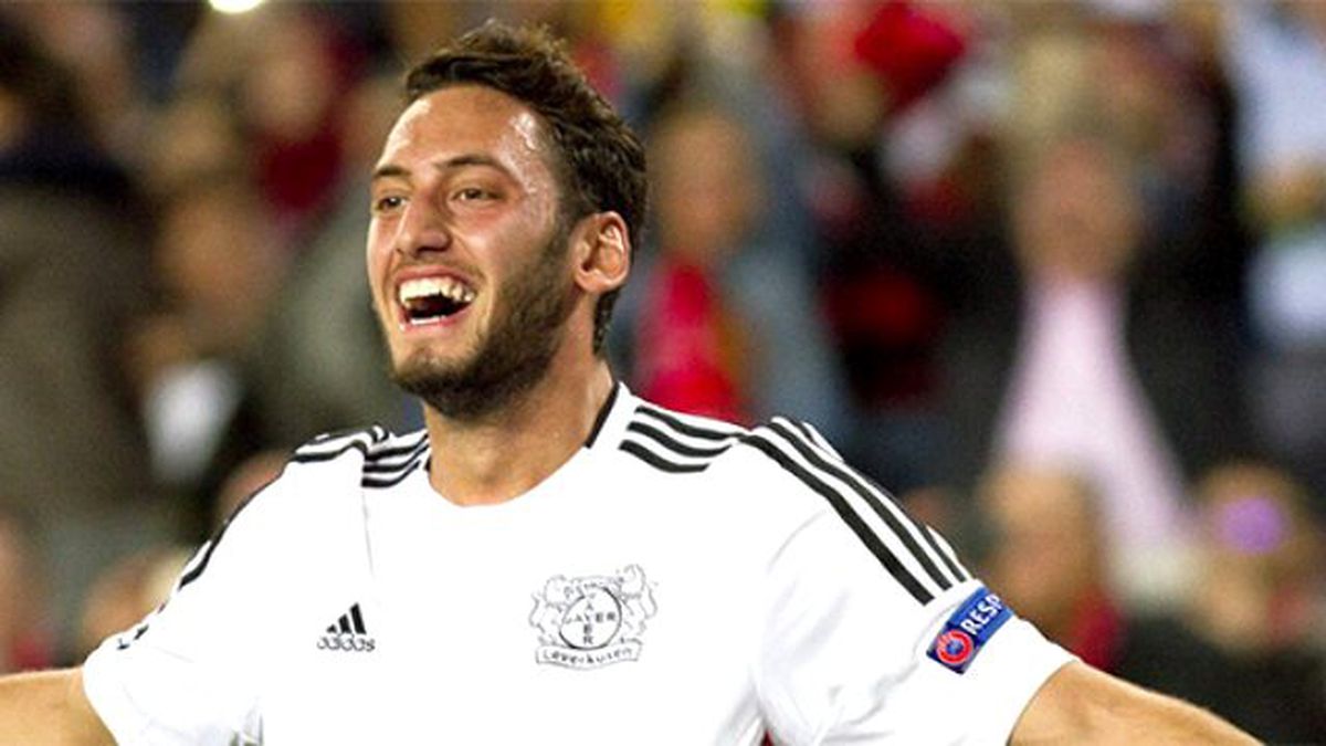 Hakan Çalhanoğlu Serbest Vuruşlarının Sırrını Anlattı