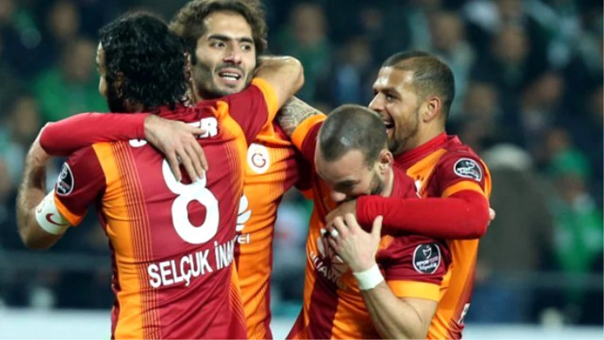 Hamit Altıntop, Galatasaray\'dan Ayrılıyor