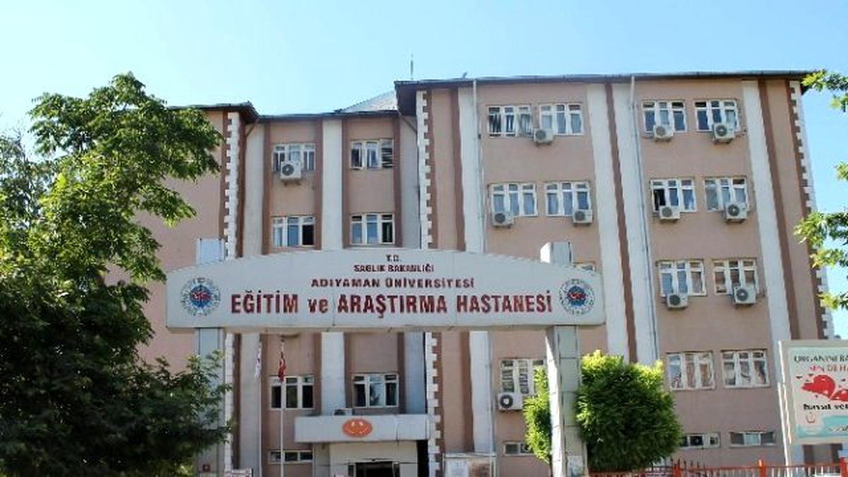 Hastanenin Ek-1 Hizmet Binası Yeşil Alan Hizmeti Veriyor