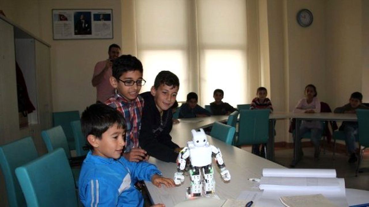 Hayal Dünyasındaki Robotlar Gerçeğe Dönüşüyor