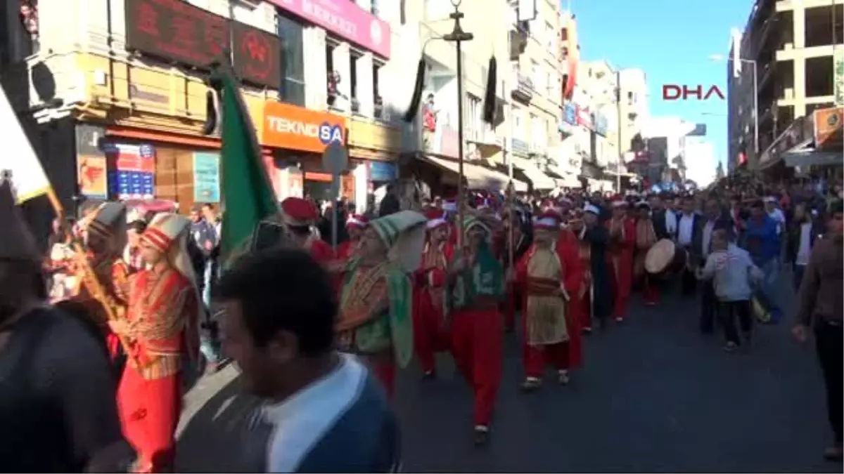 Kilis\'te AK Parti\'den Mehteranlı Teşekkür Yürüyüşü