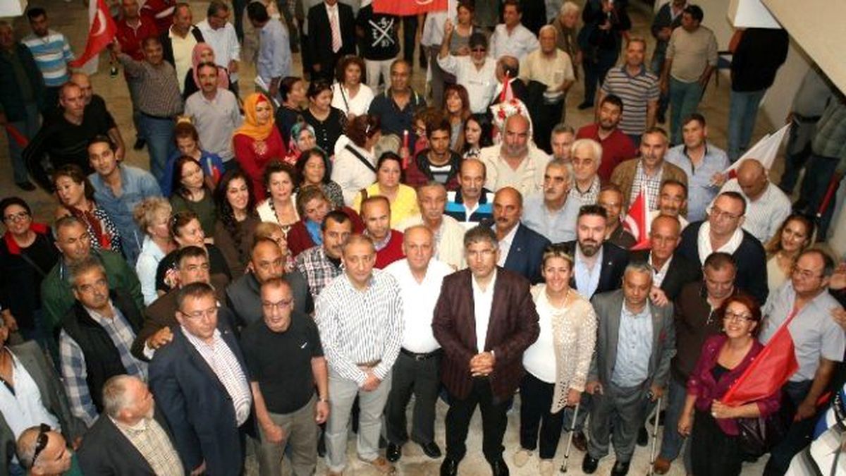 Milletvekili Seçilen Öztürk\'e Marmaris\'te Coşkulu Karşılama