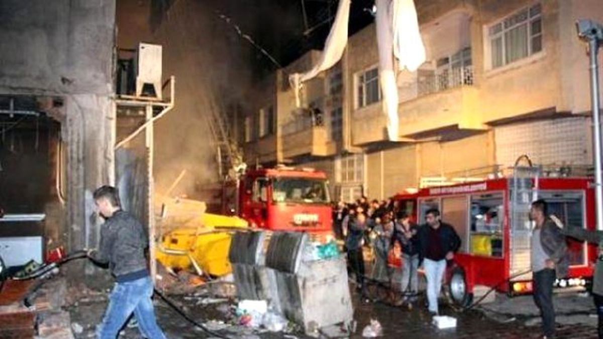 One Killed, 20 Wounded İn Blast İn Turkey\'s Southeast