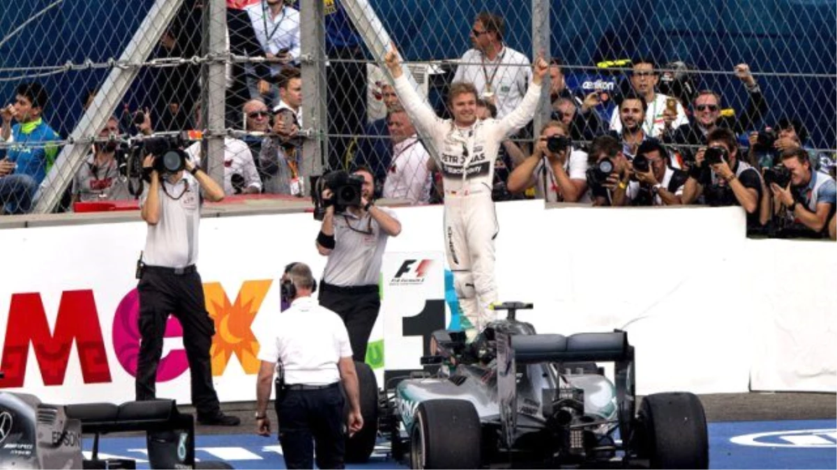 Şampiyon Mercedes Amg Petronas\'tan Sezonun 10\'uncu Dublesi