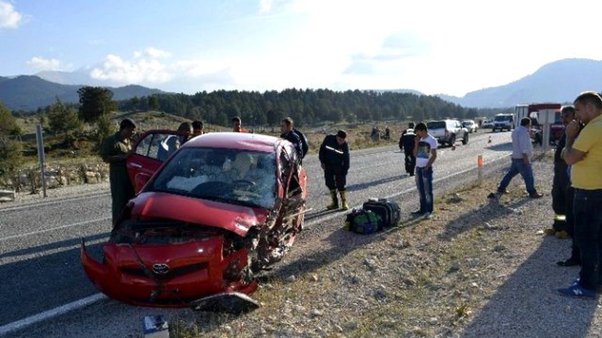 Seydikemer\'de Trafik Kazası: 1 Yaralı