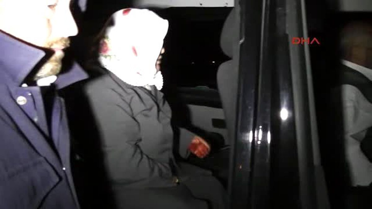 Suşehri Un Yüklü Tır Minibüse Çarptı: 2 Yaralı