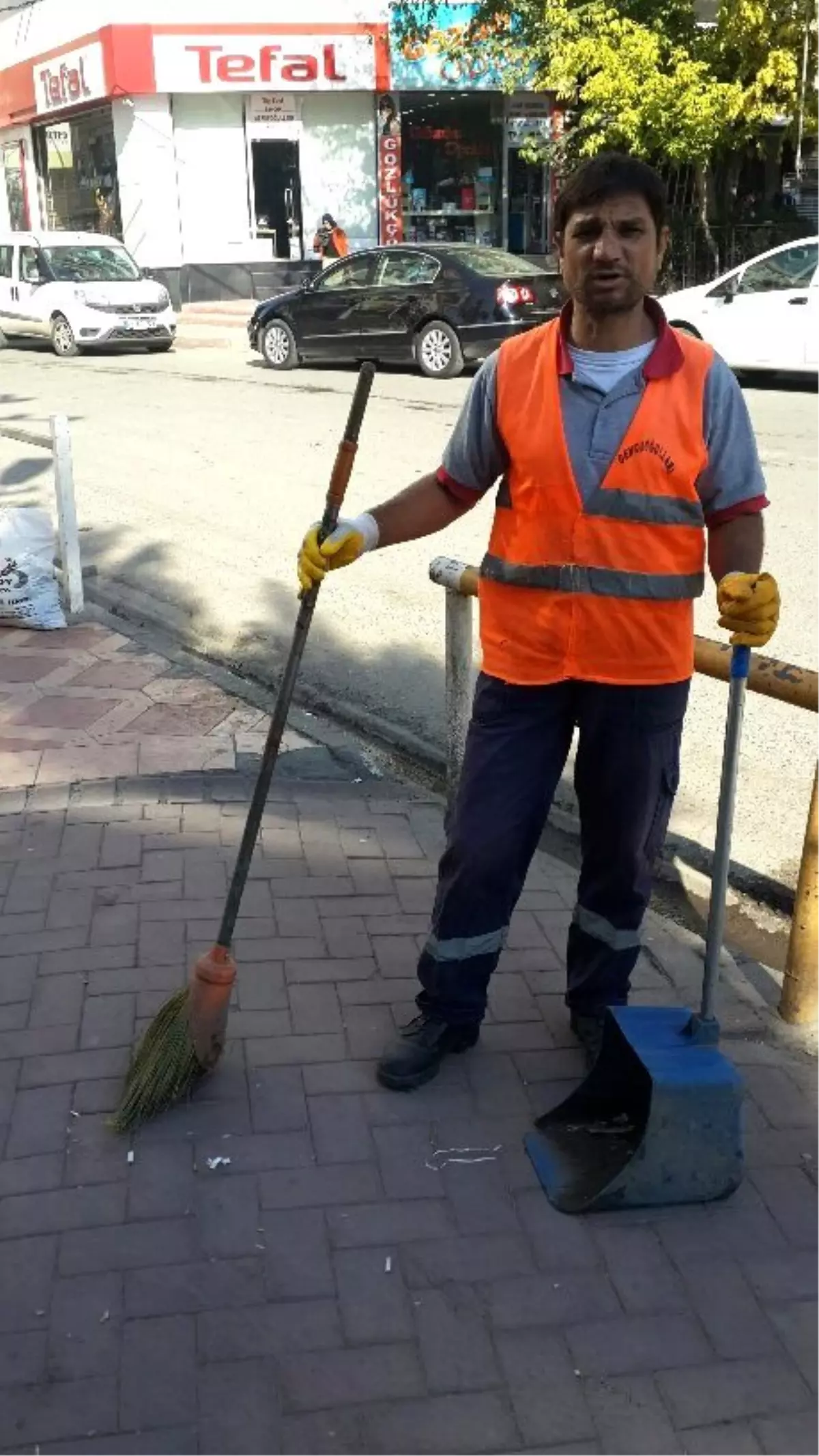 Temizlik Görevlilerinden Sitem