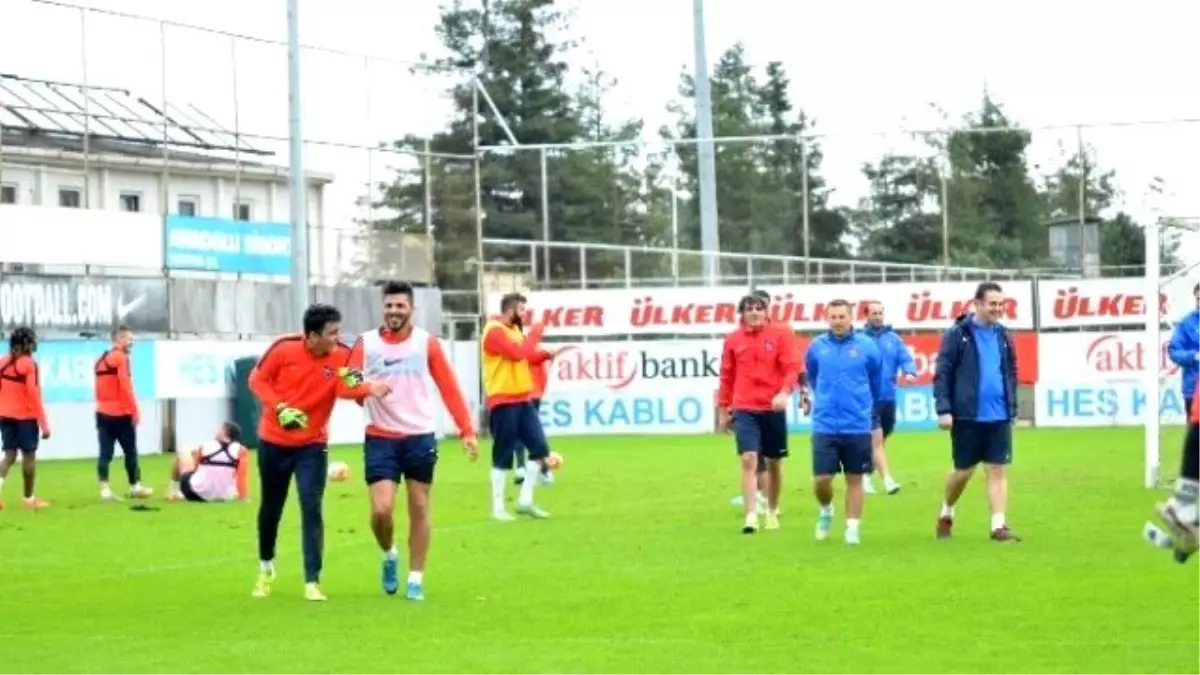 Trabzonspor\'da Medipol Başakşehir Maçı Hazırlıkları Sürüyor