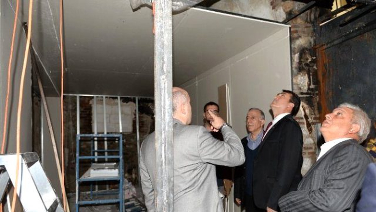 Yangınzede Çarşı Esnafının Yaraları Sarılıyor