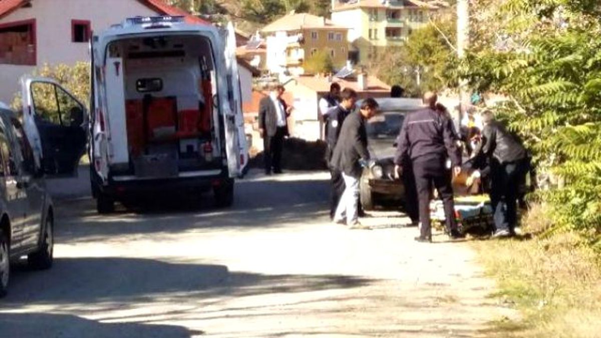 19 Yaşındaki Genç Otomobilde İntihar Etti