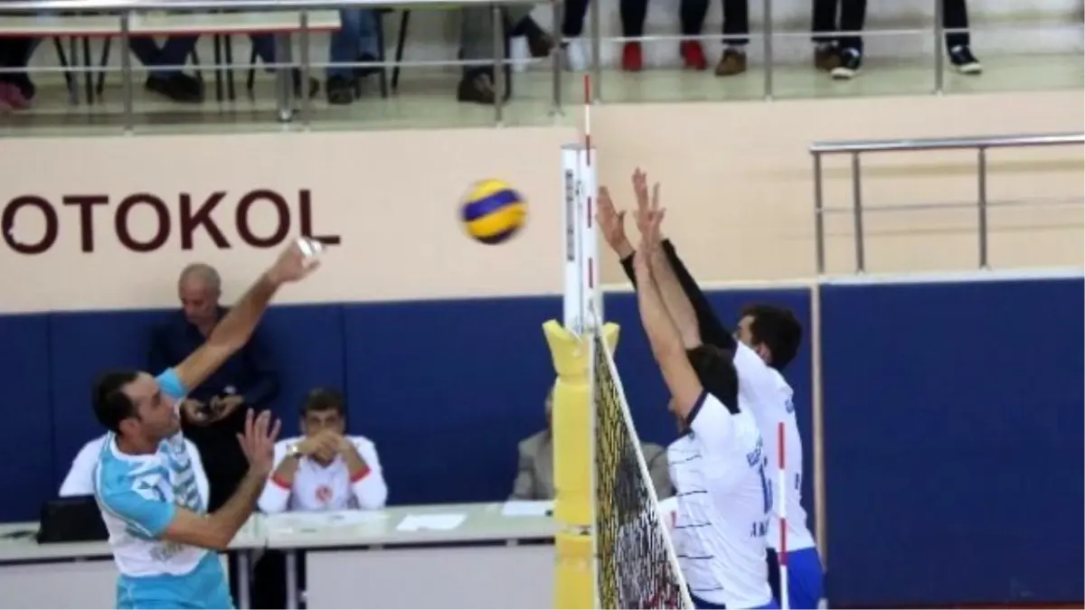 Haliliye Voleybol Takımı 2\'de 2 Yaptı