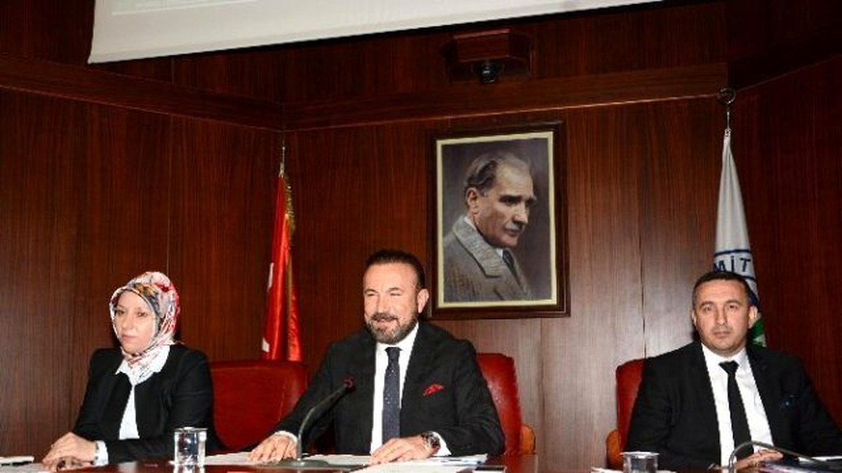 İzmit Belediyesi Kasım Ayı Meclis Toplantısı Yapıldı