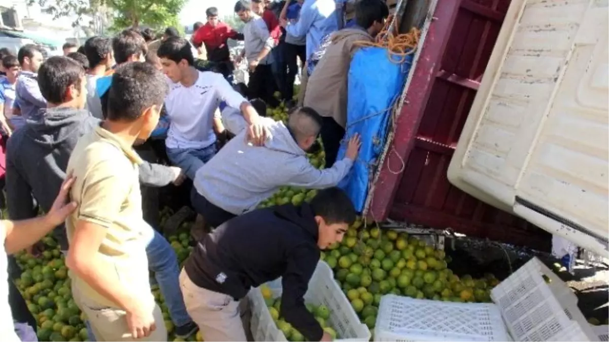 Kamyonun Altında Kalan Otomobilde Can Pazarı