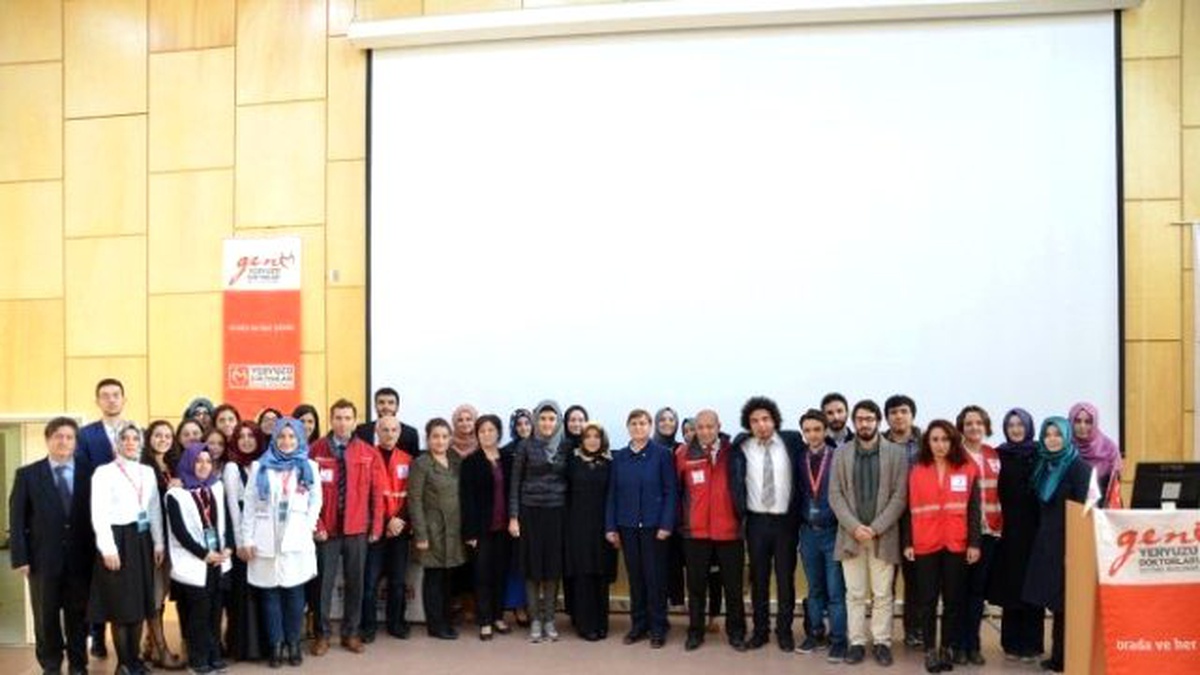 Kızılay ve Genç Yeryüzü Doktorları Çalıştayı