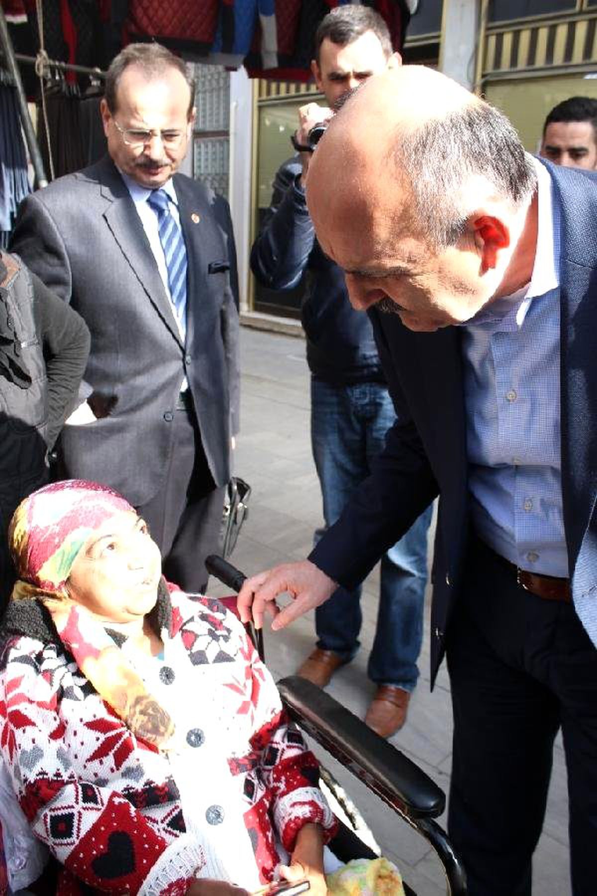 Müezzinoğlu ve Ala\'dan Yüzde 90 Oy Aldıkları Mahalleye Ziyaret