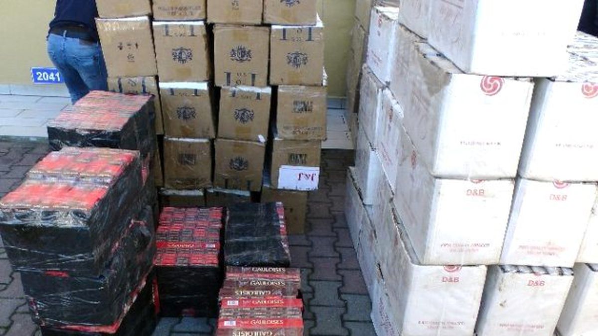 Sakarya\'da 84 Bin Paket Kaçak Sigara Ele Geçirildi