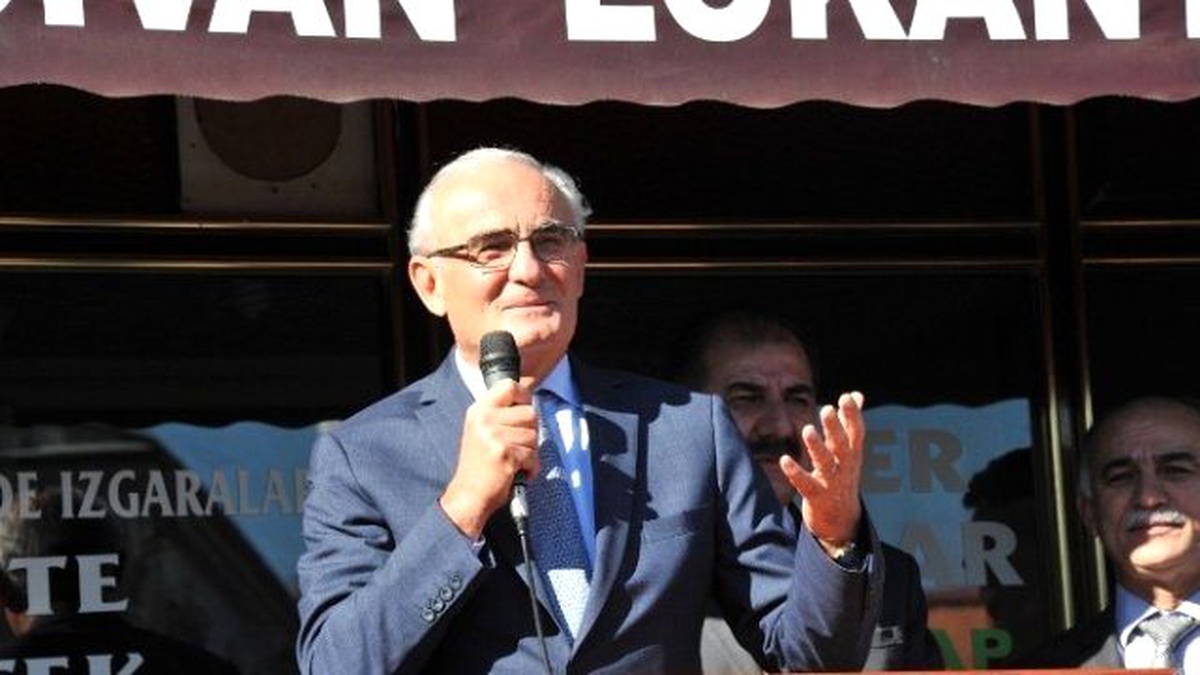 Başkan Yılmaz: "Türk Halkının Feraseti Karşısında Saygıyla Eğiliyorum"