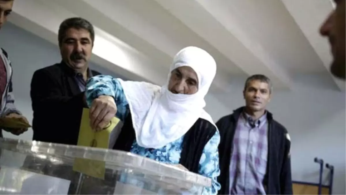 Batı Medyası "1 Kasım" Seçimlerinin Sonuçlanmasını Tartışıyor