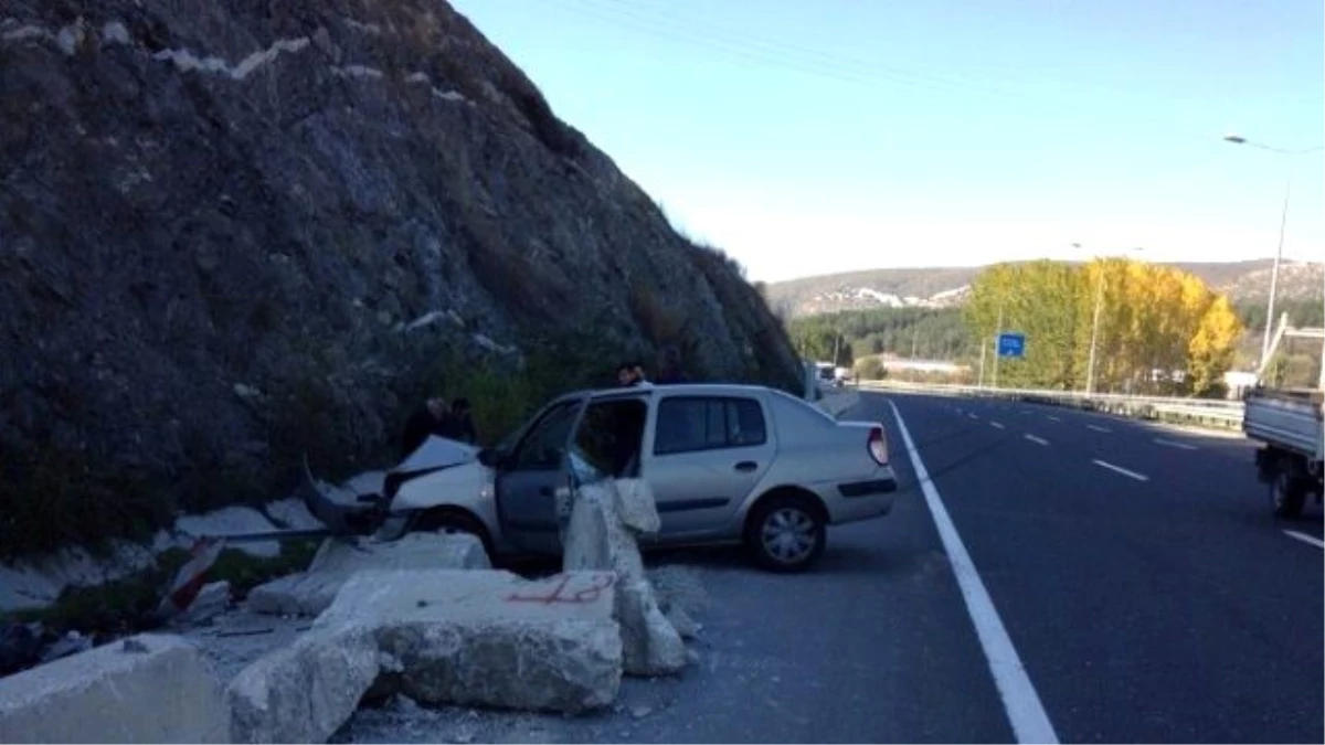 Bozüyük\'te Trafik Kazası: 2 Yaralı
