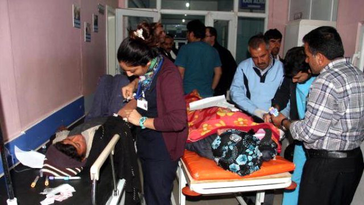 Çadırda Yaşayan Suriyeliler Dumandan Zehirlendi