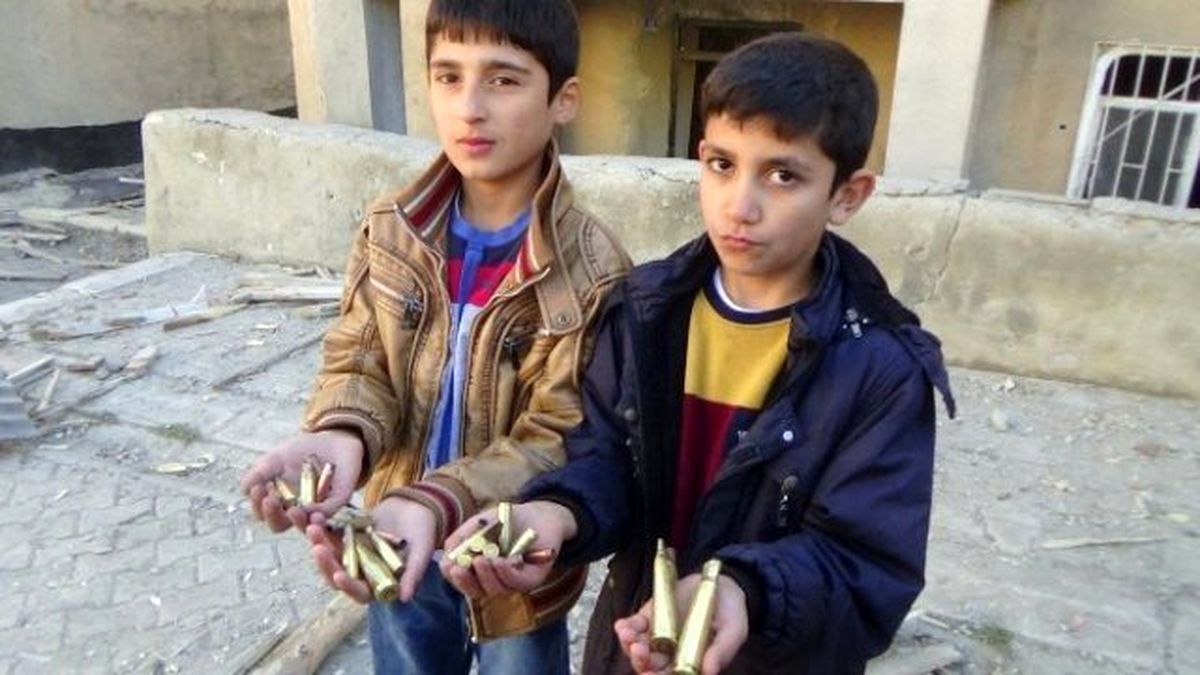 Hakkari'de Çatışmanın İzleri Gün Ağarınca Ortaya Çıktı