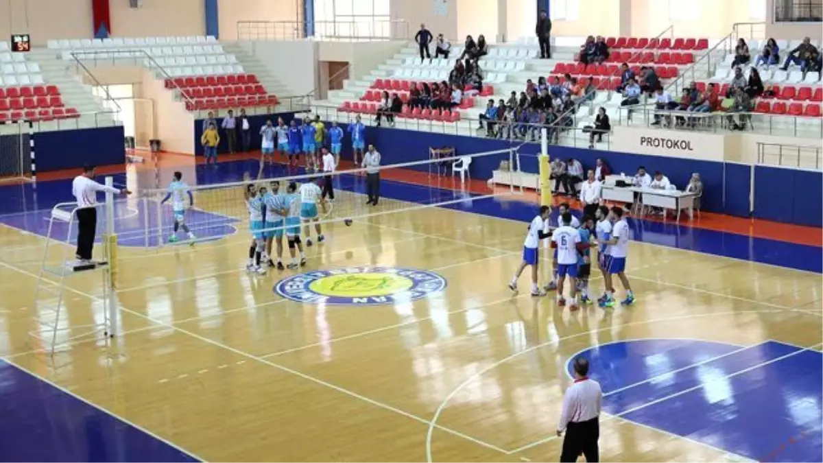 Haliliye Voleybol Takımı 2\'de 2 yaptı