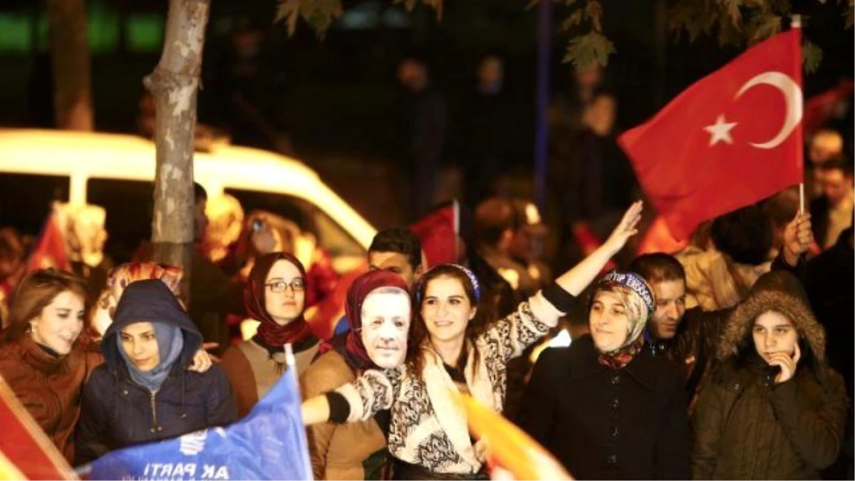 AK Parti İç Anadolu\'da Arı Gibi Çalışıp Zafere Koştu, MHP Eridi