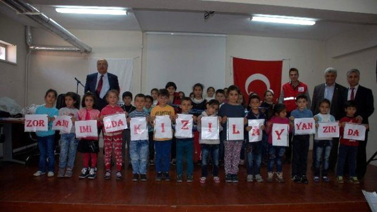 İlköğretim Okulunda Kızılay Etkinliği