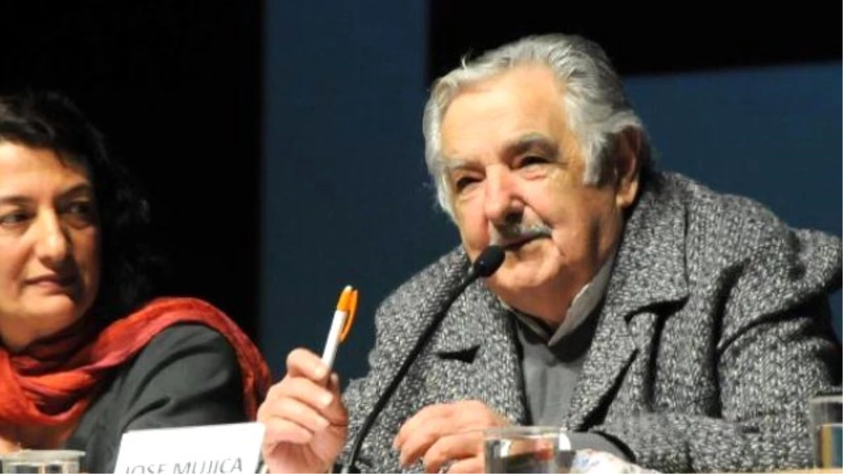 Jose Mujica, Eskişehirlilere Kitabını İmzaladı (2)