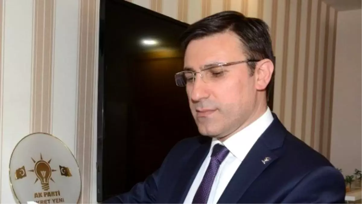 Küçükcan Agit Toplantısı İçin Viyana'ya Gitti