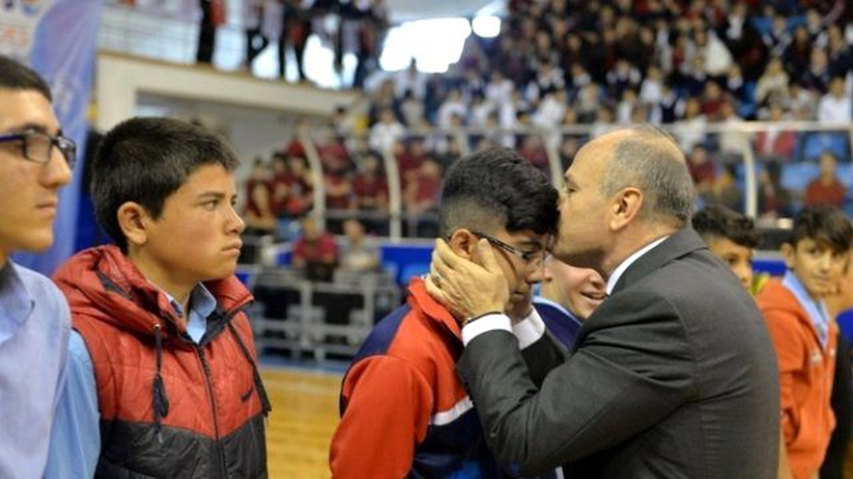 Mersin Okul Sporları 2015-2016 Sezon Açılışını Vali Çakacak Yaptı