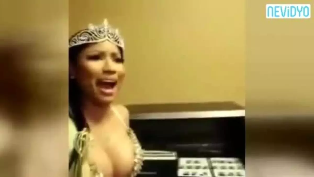 Nicki Minaj\'dan Skandal Paylaşım!