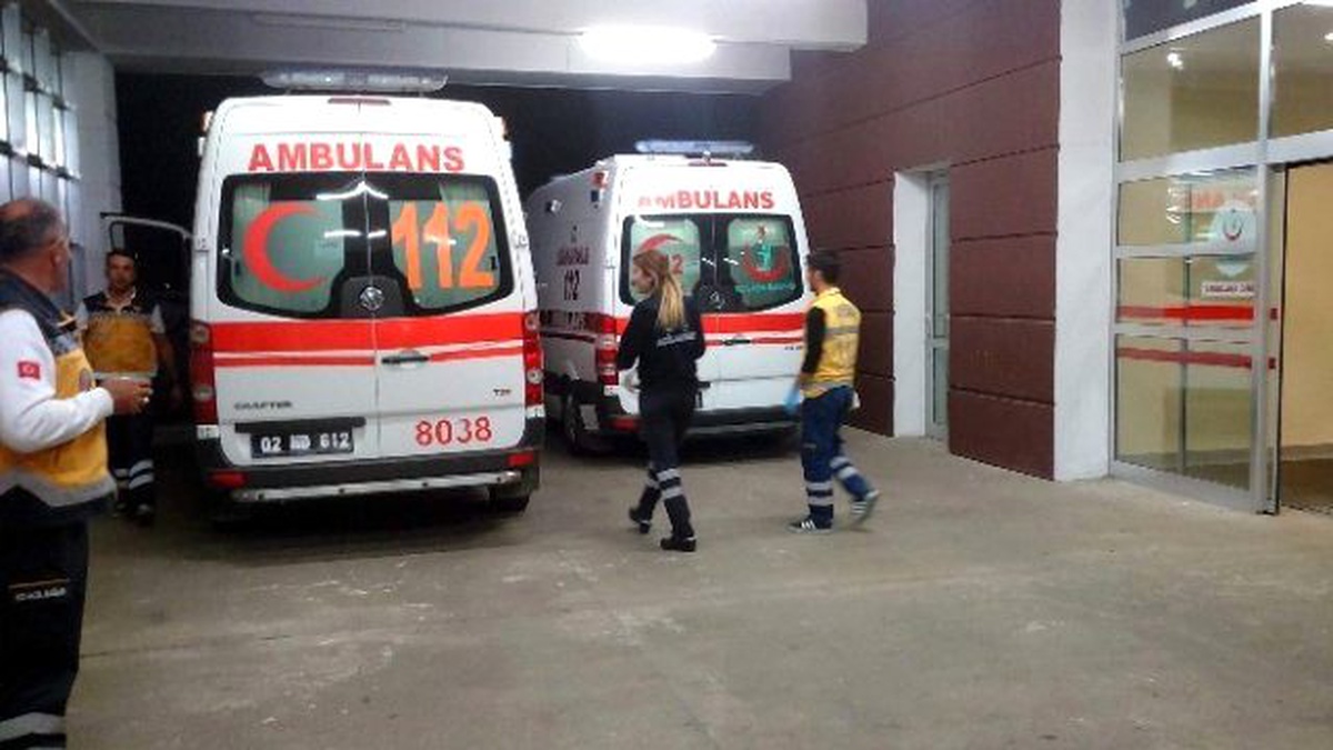 Otomobil Bahçe Duvarına Çarptı: 1 Yaralı