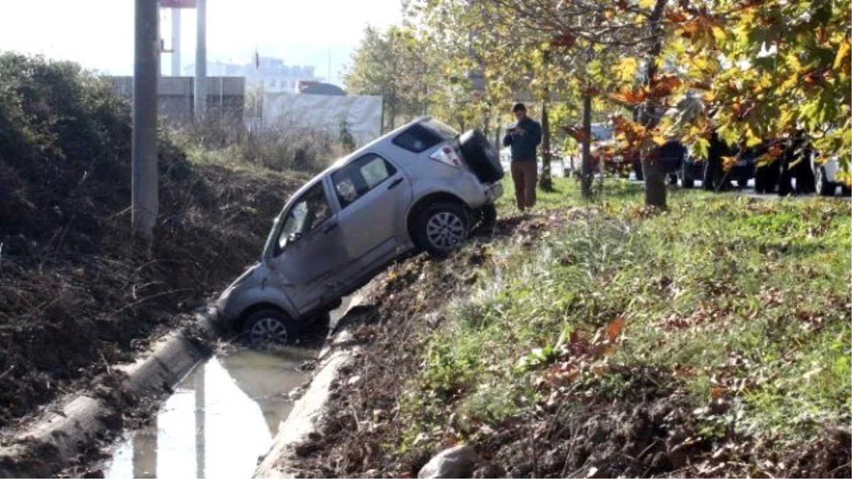 Sürücü Kursu Aracı Su Kanalına Uçtu: 1 Yaralı