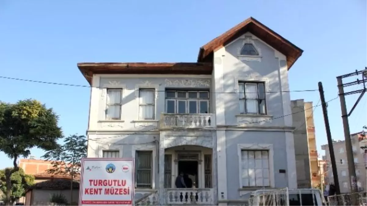 Tarihi Konakta Hareket Başladı