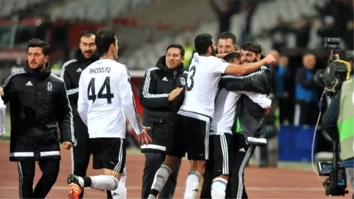 Beşiktaş\'ta Senaryo Yine Aynı