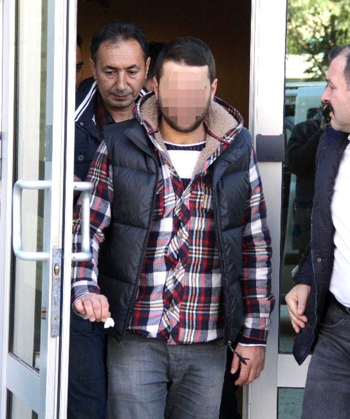 Bıçakla Yaralamaya Tutuklama