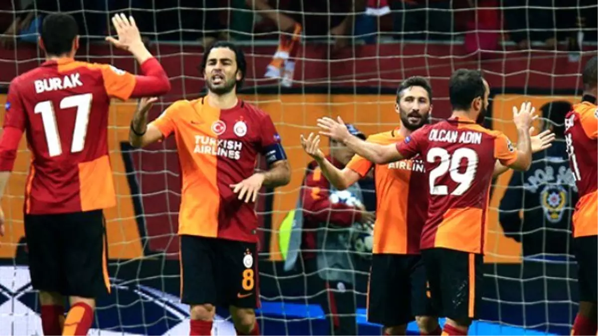 Burak Yılmaz, Galatasaray\'dan Ayrılıyor