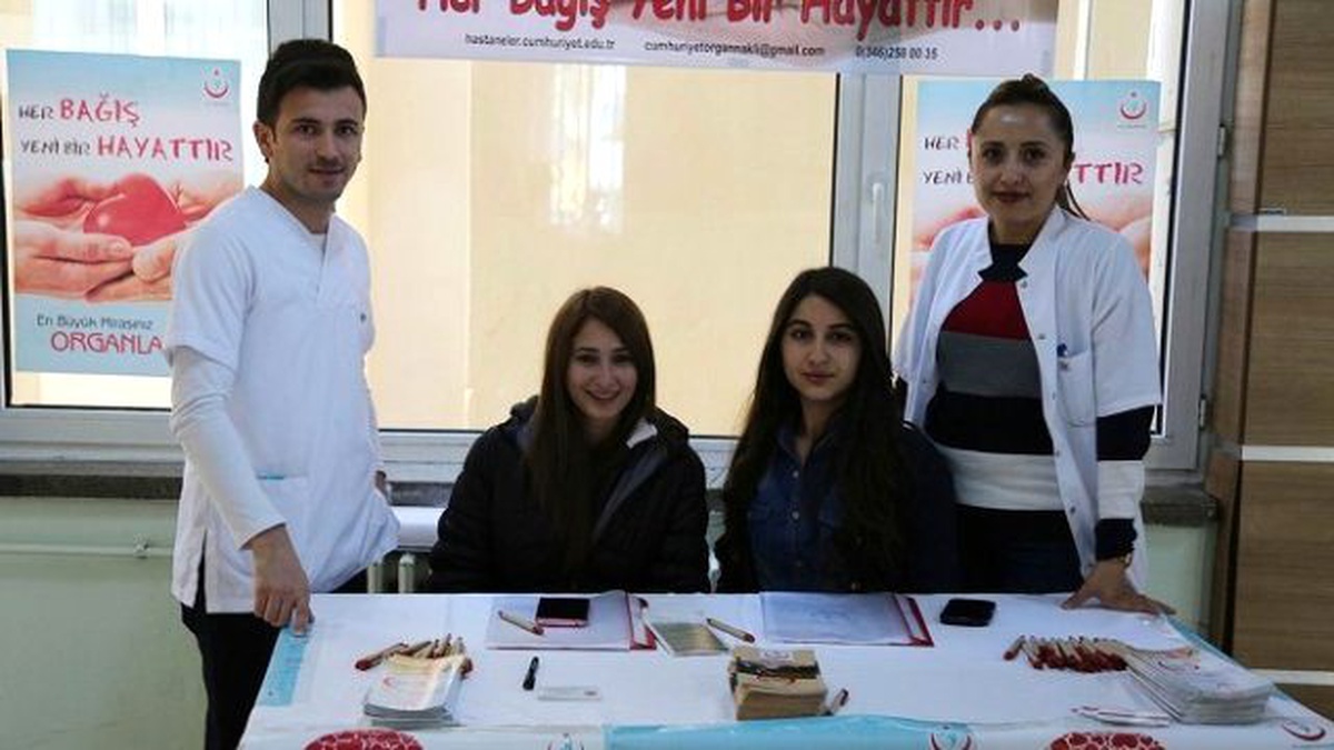 Cumhuriyet Üniversitesi\'nde Organ Bağışı Standı Açıldı