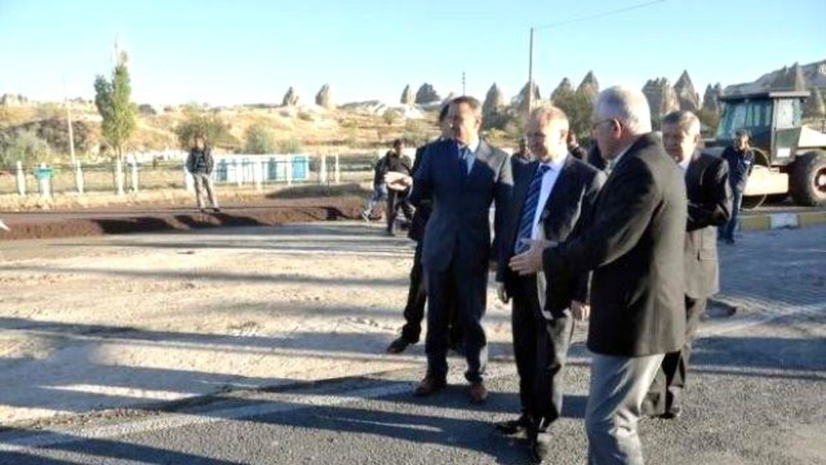 Göreme-çavuşin Yolu Sıcak Asfalt Yapımına Başlandı