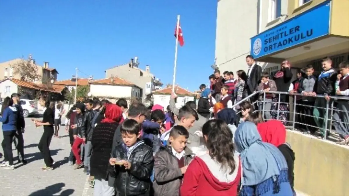 Hisarcık Şehitler Ortaokulunda Aşure Etkinliği